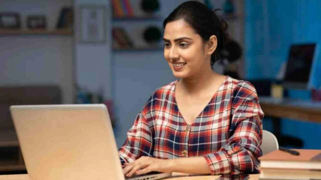 10 best Online Jobs for Students that you can Turn into a Career or a Business from Home Blogger