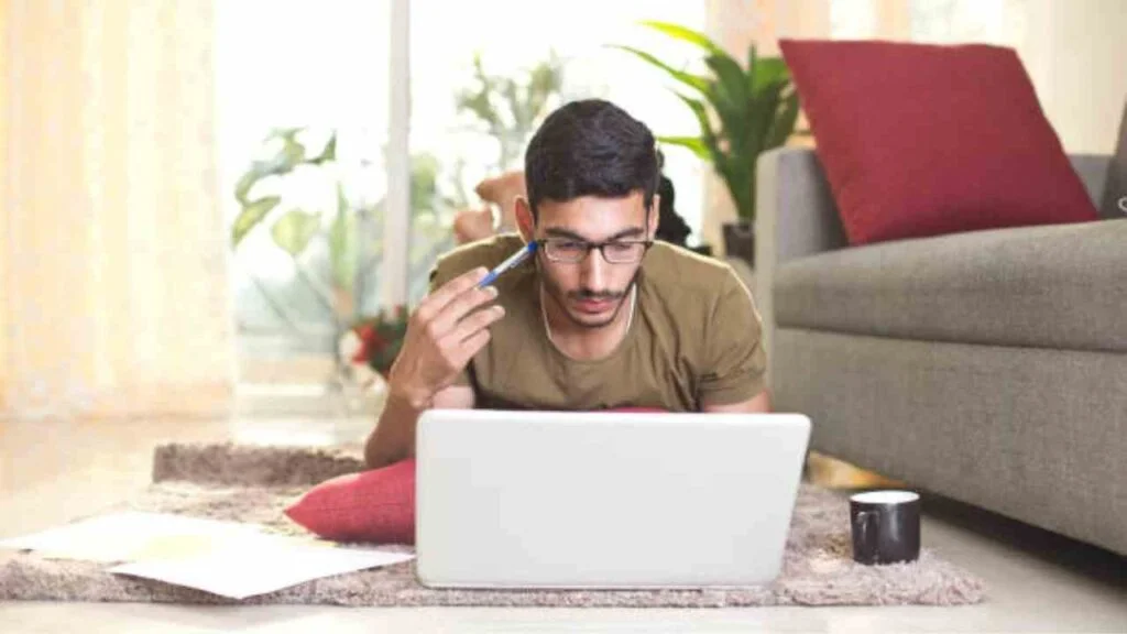 10 best Online Jobs for Students that you can Turn into a Career or a Business from Home Freelance Writer