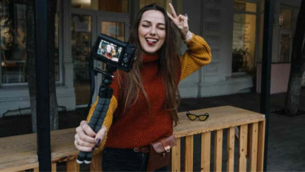 10 best Online Jobs for Students that you can Turn into a Career or a Business from Home YouTube Vlogger